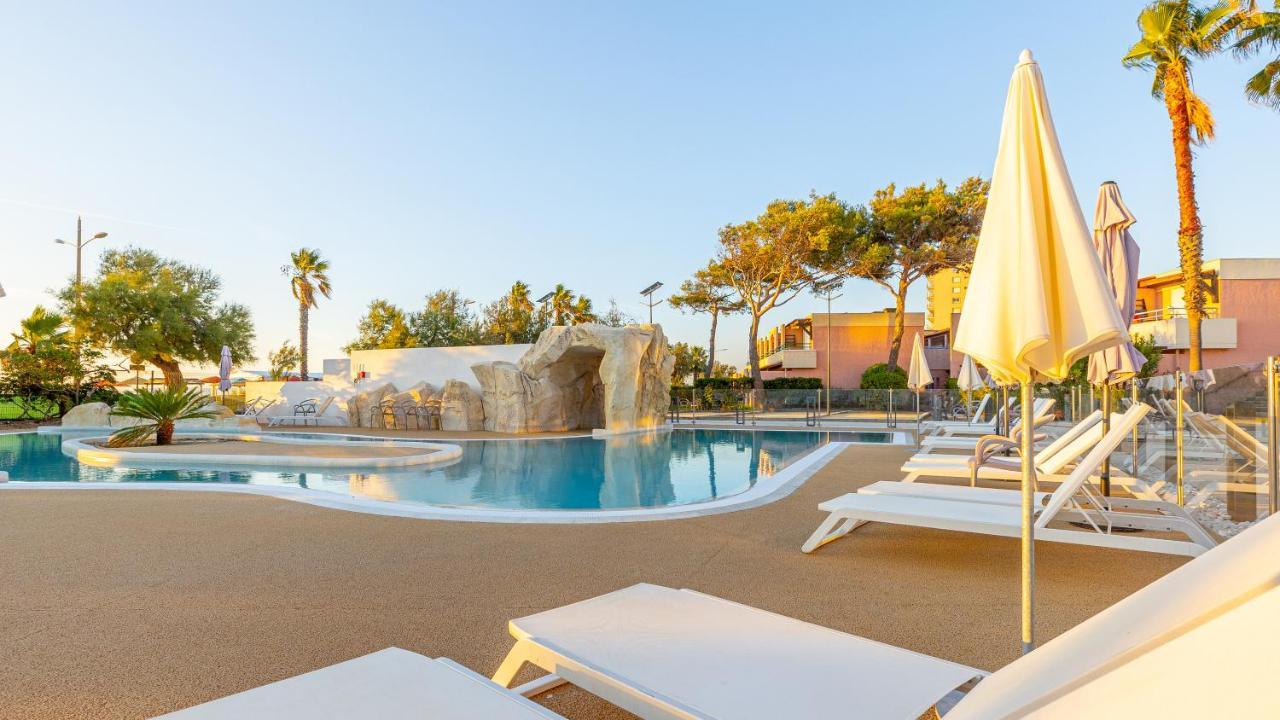 Kaliope Hotel & Residence By Oustal Del Mar Le Lavandou Exteriér fotografie